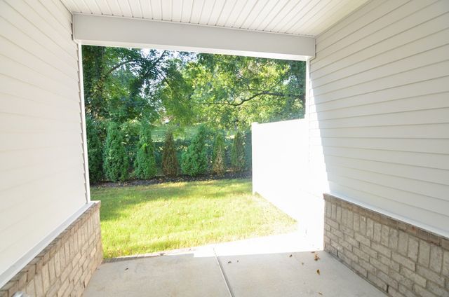 1704 Manuka Ln, Columbia, TN 38401