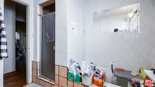 4839 Cartwright Avenue, North Hollywood (los Angeles), CA 91601