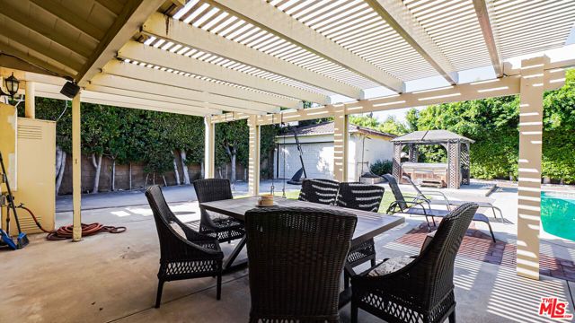 4839 Cartwright Avenue, North Hollywood (los Angeles), CA 91601