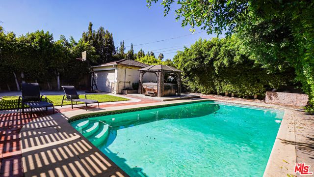 4839 Cartwright Avenue, North Hollywood (los Angeles), CA 91601