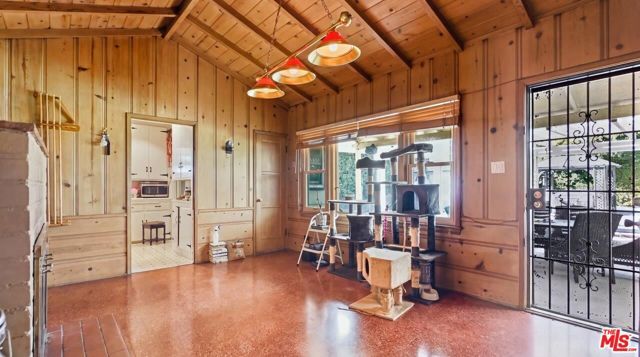 4839 Cartwright Avenue, North Hollywood (los Angeles), CA 91601