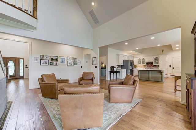 1120 Torre Pines Court, Yukon, OK 73099