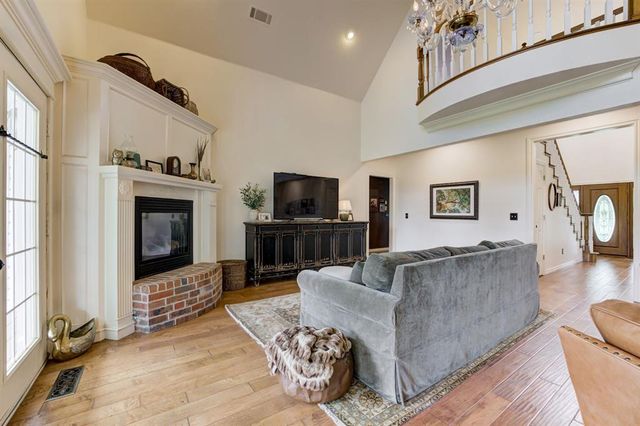 1120 Torre Pines Court, Yukon, OK 73099