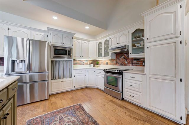 1120 Torre Pines Court, Yukon, OK 73099