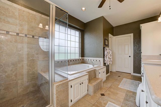 1120 Torre Pines Court, Yukon, OK 73099