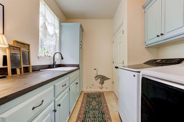 1120 Torre Pines Court, Yukon, OK 73099