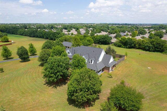 1120 Torre Pines Court, Yukon, OK 73099