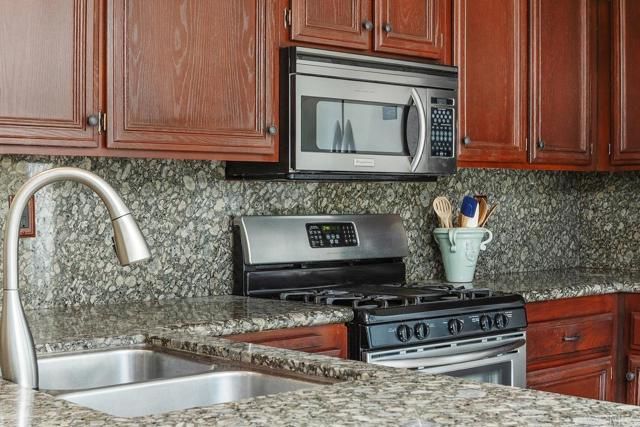 4655 Caneel Bay Court, Oceanside, CA 92057