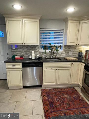 776 S MARTIN ST, Philadelphia, PA 19146