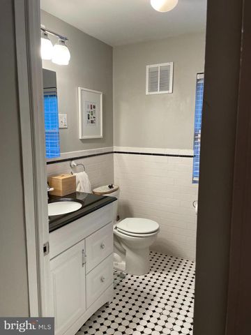776 S MARTIN ST, Philadelphia, PA 19146