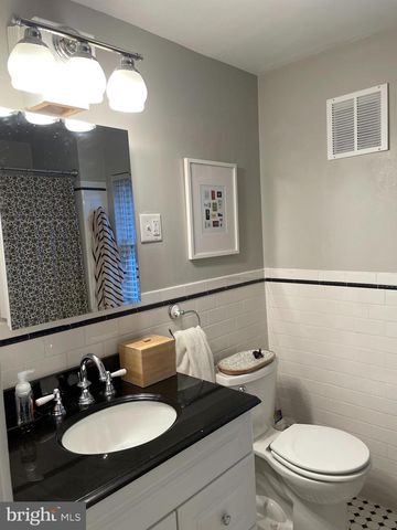 776 S MARTIN ST, Philadelphia, PA 19146