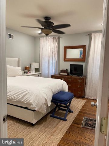 776 S MARTIN ST, Philadelphia, PA 19146