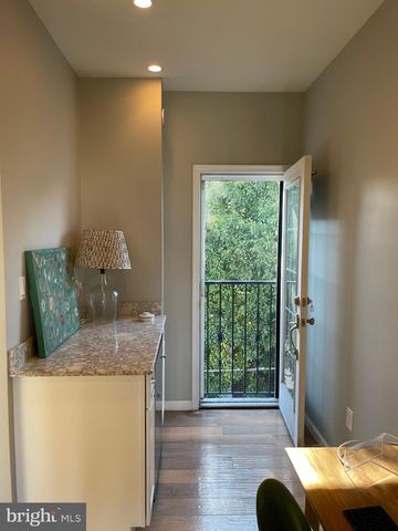 776 S MARTIN ST, Philadelphia, PA 19146