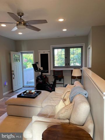 776 S MARTIN ST, Philadelphia, PA 19146