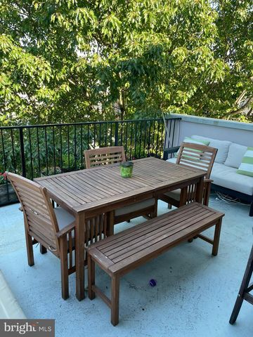 776 S MARTIN ST, Philadelphia, PA 19146