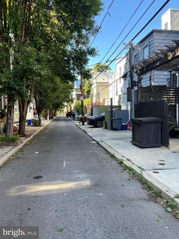776 S MARTIN ST, Philadelphia, PA 19146