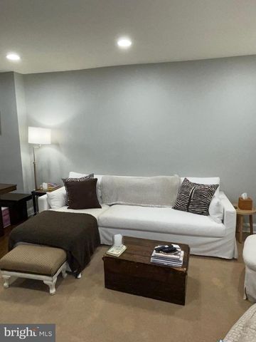776 S MARTIN ST, Philadelphia, PA 19146