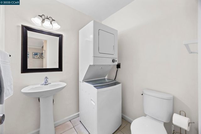 2045 Sierra Rd 2, Concord, CA 94518