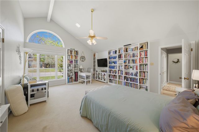 9217 Timber Knoll Drive, College Station, TX 77845