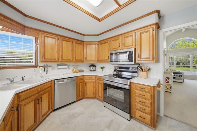 9217 Timber Knoll Drive, College Station, TX 77845