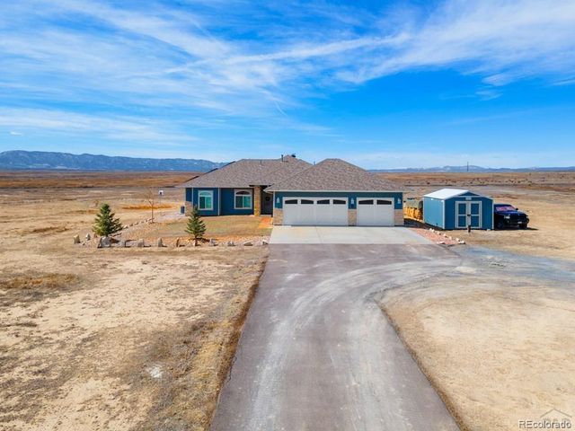 2581 Greenhorn View Drive, Pueblo, CO 81007