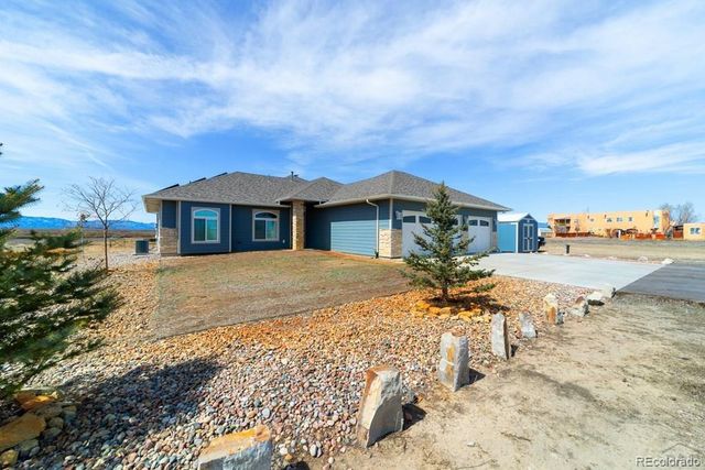2581 Greenhorn View Drive, Pueblo, CO 81007