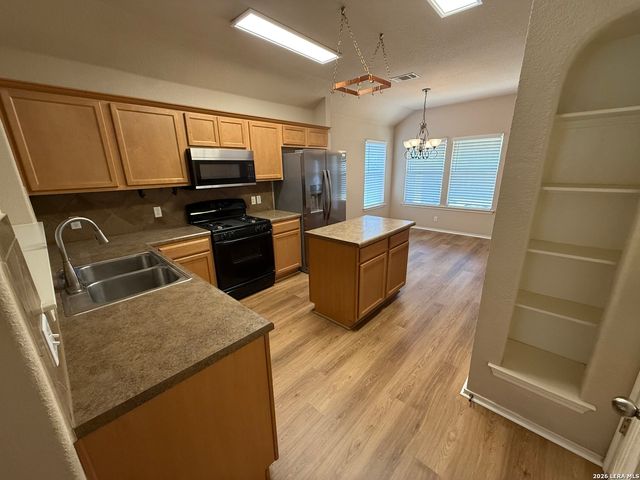 235 Hay Barn, San Marcos, TX 78666