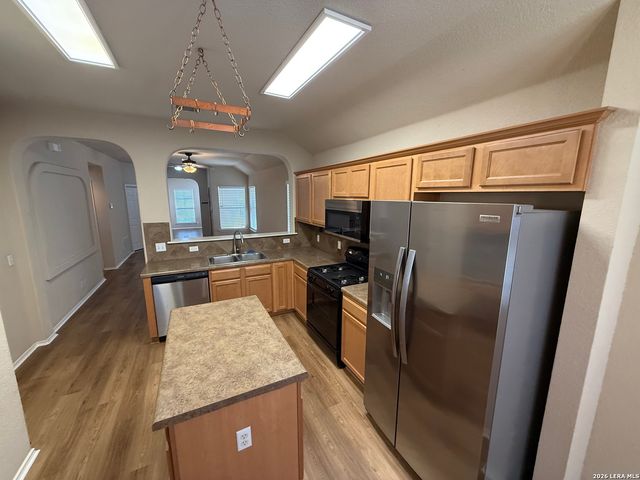 235 Hay Barn, San Marcos, TX 78666