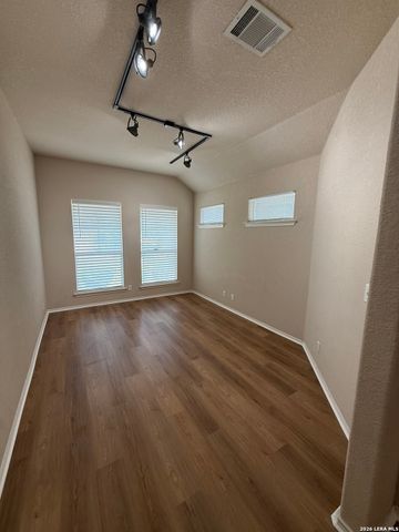235 Hay Barn, San Marcos, TX 78666