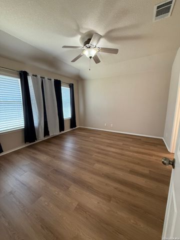 235 Hay Barn, San Marcos, TX 78666