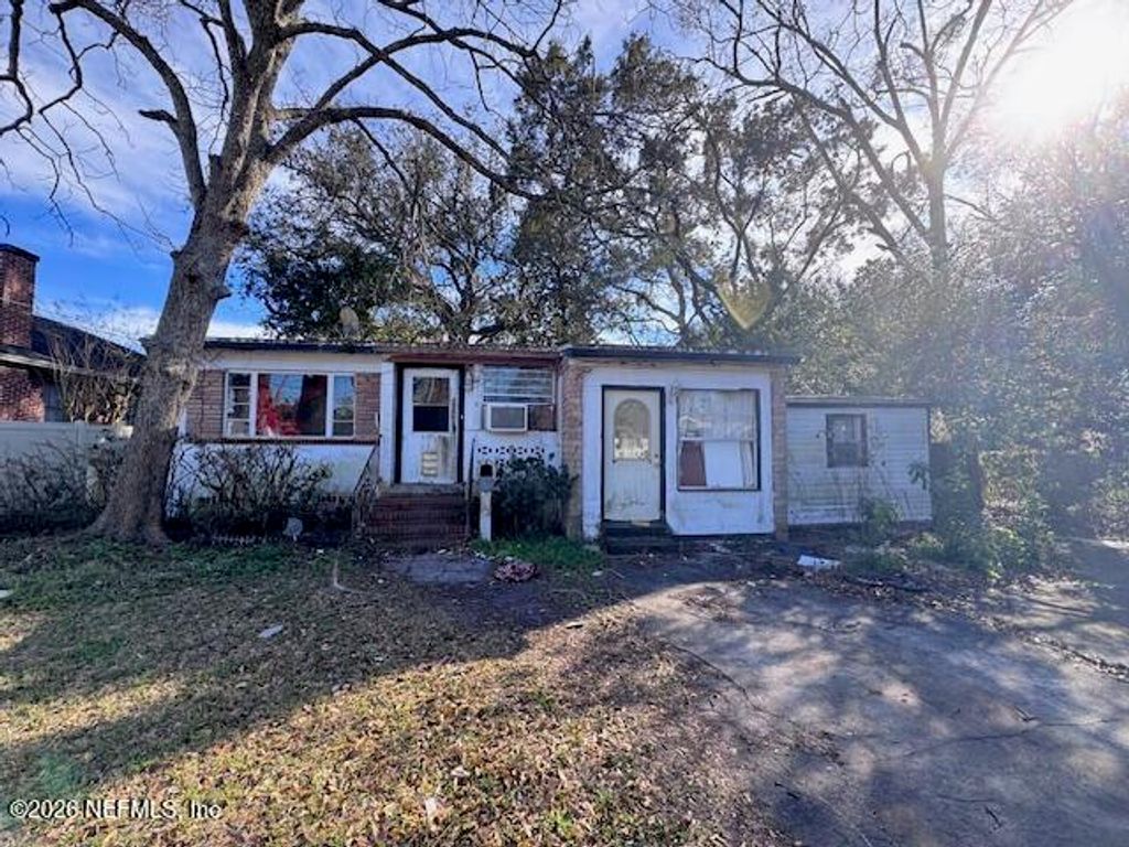 5116 COLONIAL Avenue, Jacksonville, FL 32210