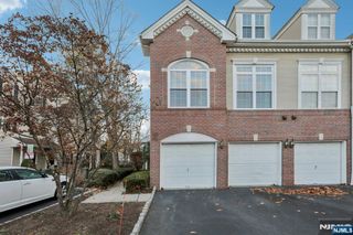 160 Riverwalk Way F051, Clifton, NJ 07014