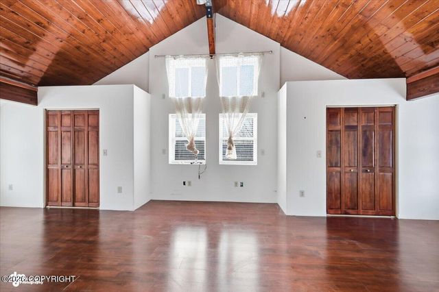 1646 W Clydesdale Drive, Wasilla, AK 99654