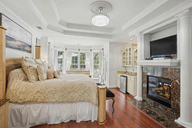 180 Highwood Circle, Murrells Inlet, SC 29576