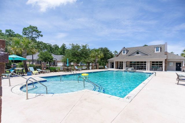 180 Highwood Circle, Murrells Inlet, SC 29576