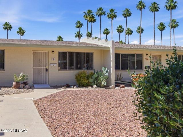 492 N Silverbell Road, Tucson, AZ 85745
