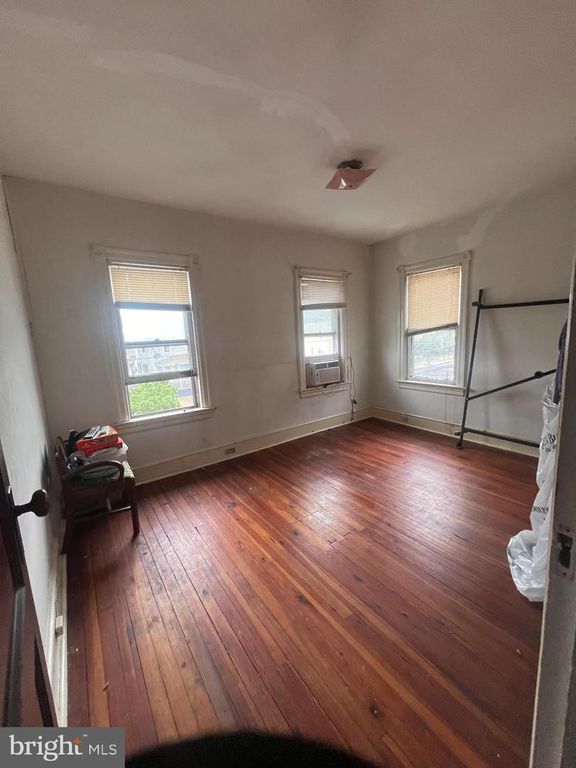 4016 WESTFIELD AVENUE, Pennsauken, NJ 08110