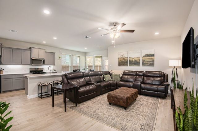 229 Dunmore Drive, Fort Worth, TX 76052