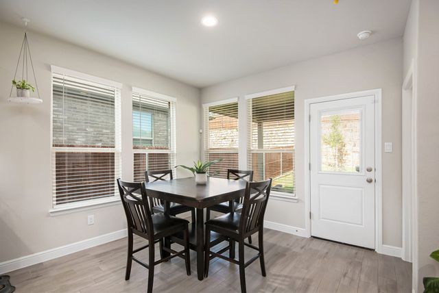 229 Dunmore Drive, Fort Worth, TX 76052
