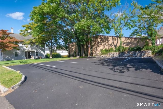 38 Soundview Avenue A, Stamford, CT 06902