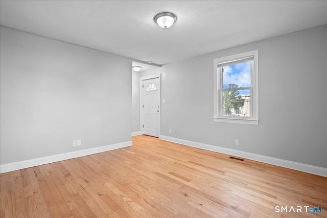 38 Soundview Avenue A, Stamford, CT 06902