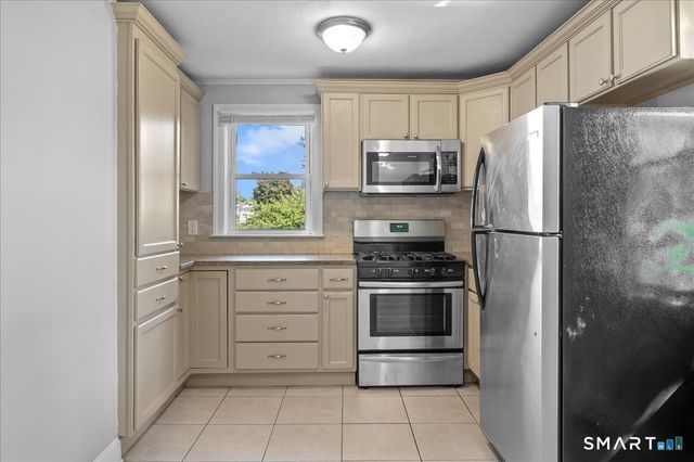 38 Soundview Avenue A, Stamford, CT 06902