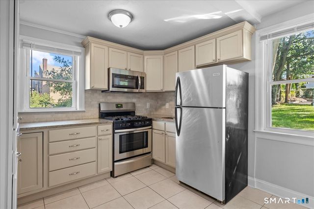 38 Soundview Avenue A, Stamford, CT 06902