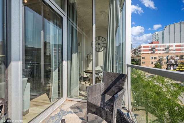 1720 S Michigan Avenue 305, Chicago, IL 60616