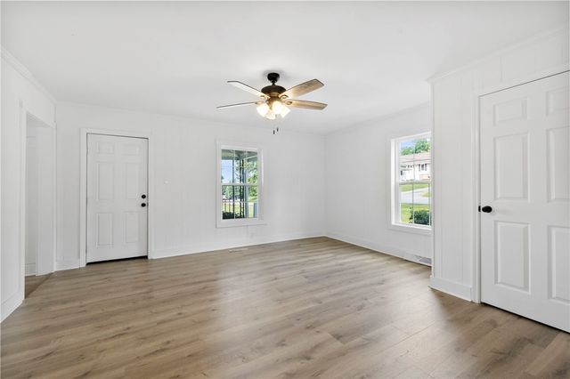 201 S 8th Street, Easley, SC 29640