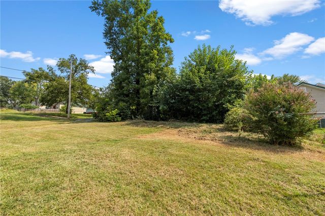 201 S 8th Street, Easley, SC 29640