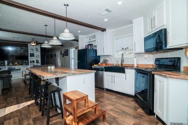 18783 Aydell Ln, French Settlement, LA 70733