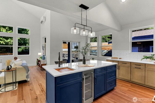 5921 164th Street SW, Lynnwood, WA 98037