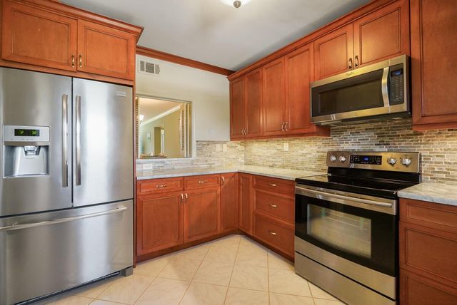 300 N Hwy A1A F-306, Jupiter, FL 33477