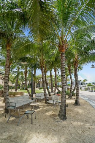 300 N Hwy A1A F-306, Jupiter, FL 33477